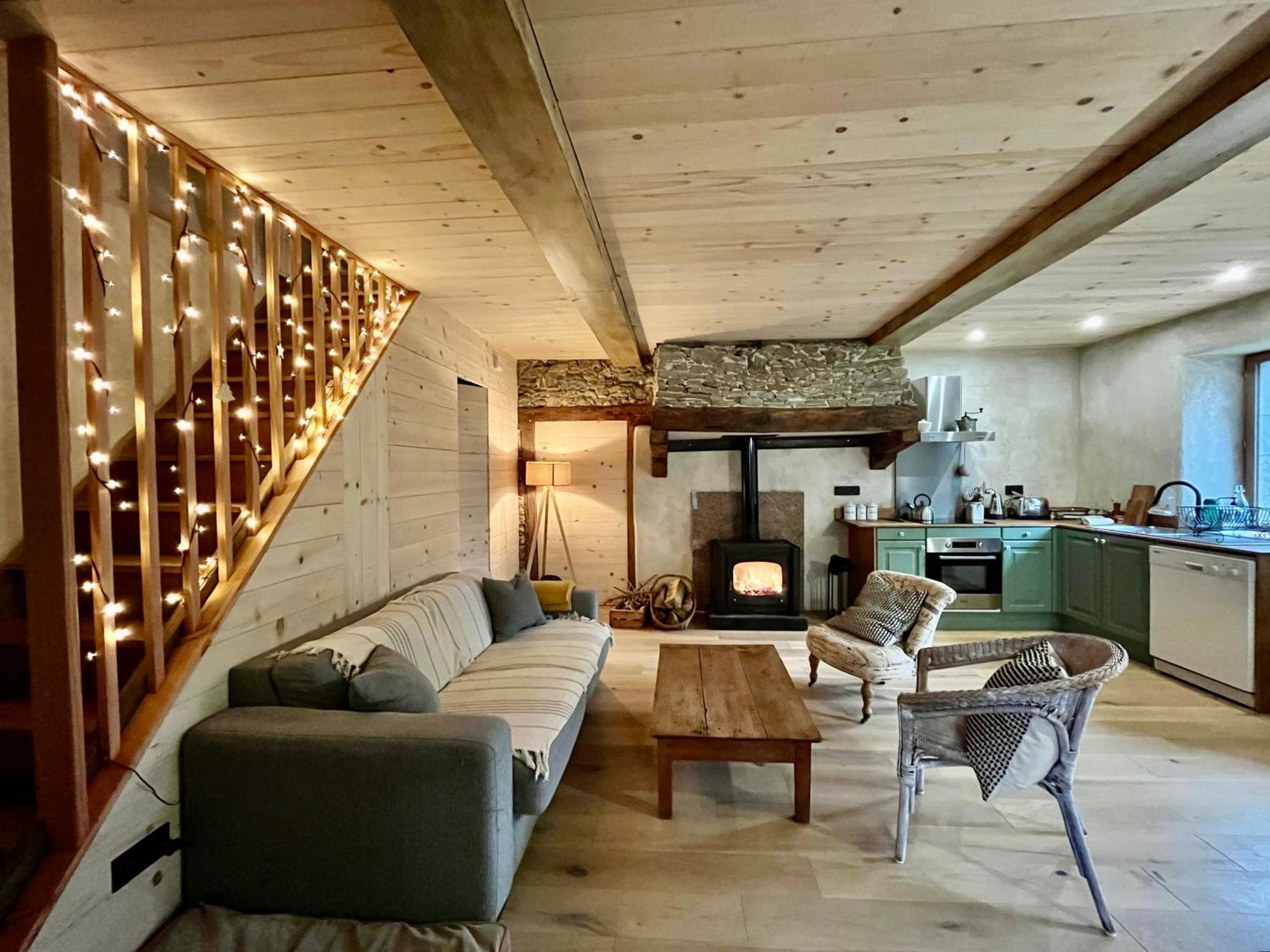 Parenthese En Foret - Lodge Baliveau Le Bez  Exterior photo
